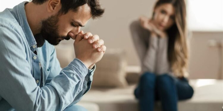 العلاقة الزوجية لمرضى القلب خطر أم دواء؟.. طبيب يكشف التفاصيل