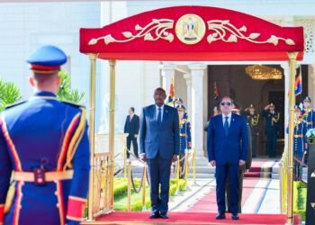 لماذا تجاوزت مصر لغة الدبلوماسية في الملف السوداني؟