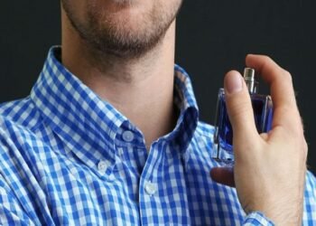 أفضل عطور رجالية تفضلها النساء وتعبر عن الفخامة