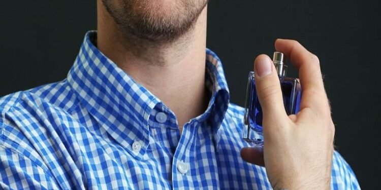 أفضل عطور رجالية تفضلها النساء وتعبر عن الفخامة