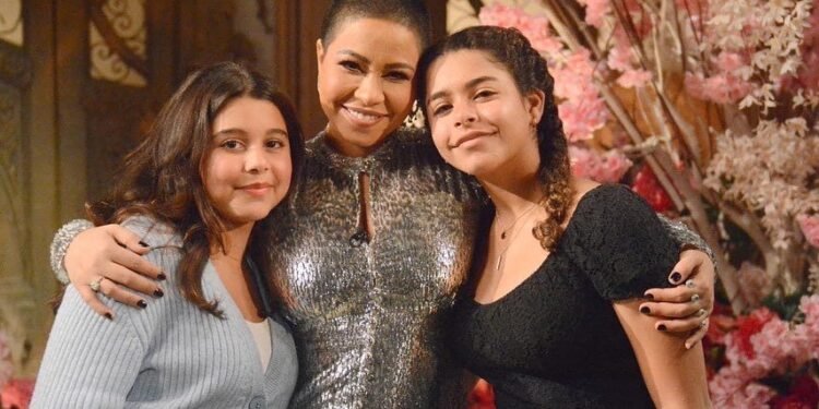 هل مُنعت شيرين من رؤية ابنتيها أم أفلست؟.. القصة الكاملة