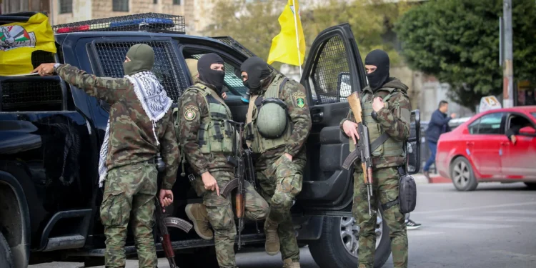 بين رغبة السعودية وعودة السلطة: ترتيبات سرية ترسم مستقبل غزة