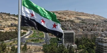 سوريا بعد عام على التحول السياسي: واقع إيجابي أم تفاؤل حذر؟