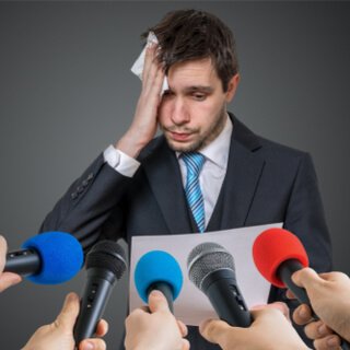 التخلص من الخجل.. خطوات عملية لبناء شخصية قوية