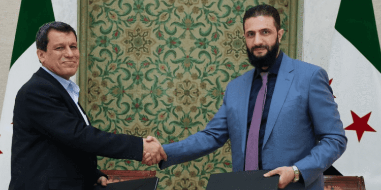 دمشق تفتح أبوابها لـ«قسد».. هل ينجح لقاء عبدي والشرع؟