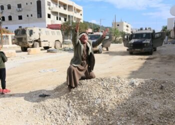 تصعيد خطير بالضفة الغربية.. مستوطنون يوسعون سياسة التهجير القسري