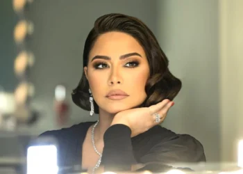 شقيق شيرين عبدالوهاب يفتح النار على هذه الإعلامية