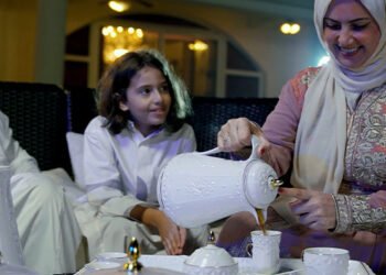 فن الضيافة المنزلية.. كيف تتركين انطباعاً جميلاً بسهولة