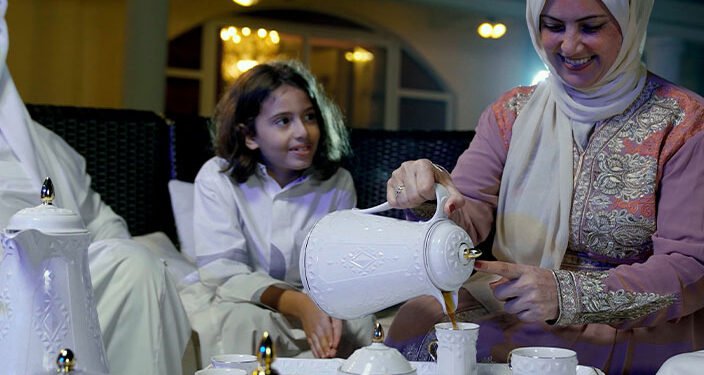 فن الضيافة المنزلية.. كيف تتركين انطباعاً جميلاً بسهولة