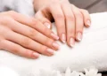 تقوية الأظافر بسهولة.. كيفية الحصول على أظافر صحية في 2026