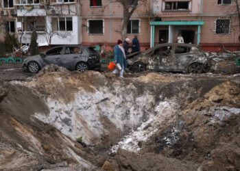 أوكرانيا تحت النار عشية محادثات السلام