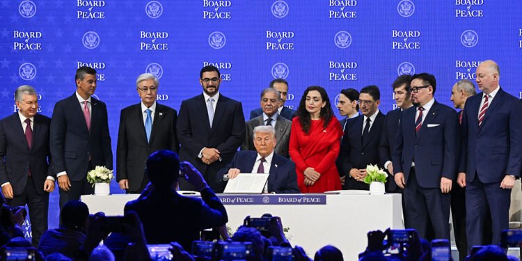 ترامب يطلق “مجلس السلام” فهل يطيح بالأمم المتحدة؟