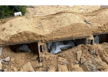 جثث على جانب الطريق.. أسر شهداء غزة يكشفون تفاصيل مؤلمة