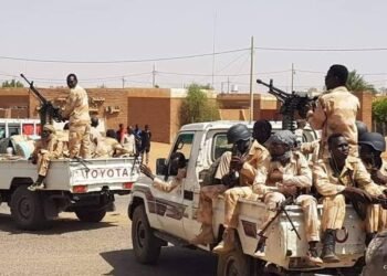 «طريق الموت» يشعل صراع السودان.. معارك شرسة على شريان الصادرات