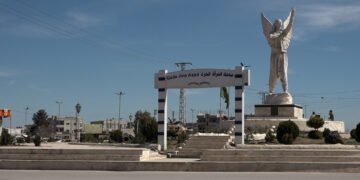 هدنة دمشق والأكراد تُمدَّد… وكوباني تستقبل المساعدات
