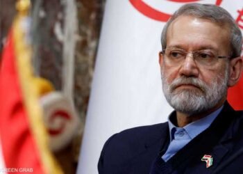 مسقط على خط التهدئة.. هل تمهد زيارة لاريجاني لاختراق إيراني–أميركي؟