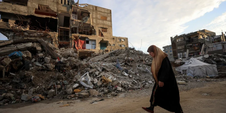 غزة بين أولوية الإنقاذ واستحقاقات السياسة