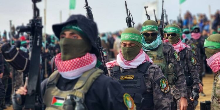 حماس والاختيار الصعب: السلاح أم الدولة؟  