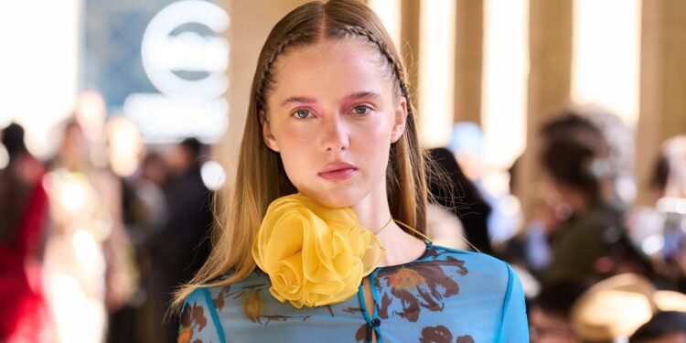 ألوان صبغات الشعر في ربيع 2026