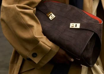 موضة 2026.. حقائب أيقونية تعيد تعريف الأناقة الشتوية