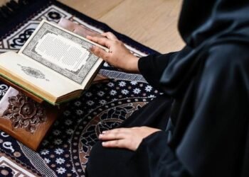 رمضان 2026.. حكم مس المصحف دون وضوء