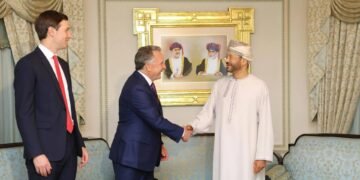 مفاوضات مسقط… هل تمنع مواجهة جديدة بين واشنطن وطهران؟