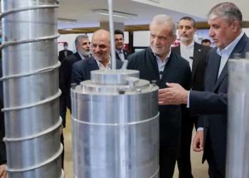 إيران تتمسك باليورانيوم المخصب.. وتلوح بخفض النقاء بدلاً من تصديره