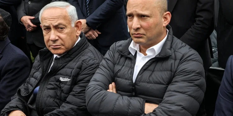 بينيت يفتح النار على نتنياهو: فاشل والحكومة تواجه الانهيار