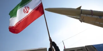 هل يبالغ ترامب في تقدير التهديد الصاروخي الإيراني؟