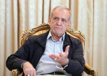 إيران تمهد الطريق للمفاوضات النووية مع واشنطن.. ماذا تشهد الأيام المقبلة؟