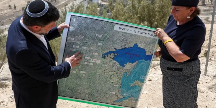 بوابة الضم الصامت.. كيف تعيد إسرائيل رسم خريطة الضفة الغربية؟