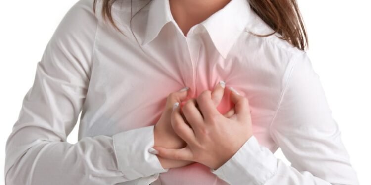 أعراض ما قبل النوبة القلبية.. لا تتجاهليها