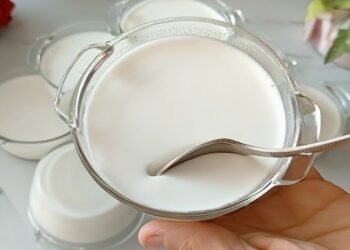 كنوز مهدرة في علبة الزبادي.. لماذا يجب أن تتوقفوا عن سكب تلك المياه فوراً؟