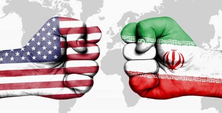 الأزمة تشتعل.. أميركا تلوح بالخيار العسكري وإيران تسرع مسار الاتفاق
