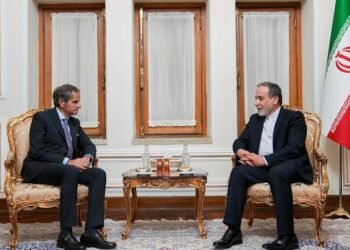 محادثات جنيف.. فرصة أخيرة أم جولة كسب وقت بين أميركا وإيران؟