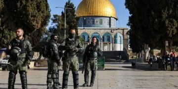 تصاعد التهريب يشدد الحواجز في القدس
