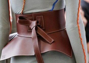 موضة 2026.. طرق تنسيق الكورسيه