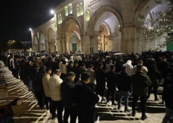 الأقصى بين الهدوء والقيود: قراءة في سلوك المقدسيين