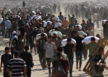 كيف تتسبب استراتيجية «التنقيط» في صعوبة إدخال المساعدات لـ غزة؟