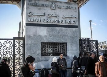 عودة محمّلة بالوجع.. رحلة العالقين عبر معبر رفح