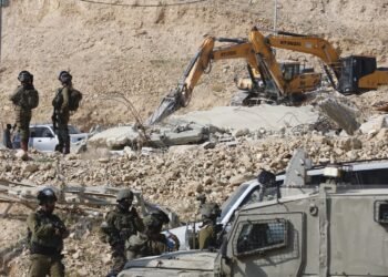 أولمرت يفضح جرائم الاحتلال في الضفة