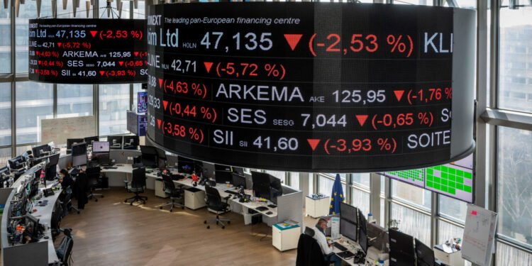 الحرب الإيرانية تربك الأسواق: صدمة طاقة تضغط على أوروبا
