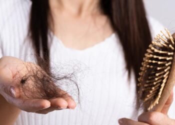 خطوات فعالة ومذهلة لعلاج تساقط الشعر