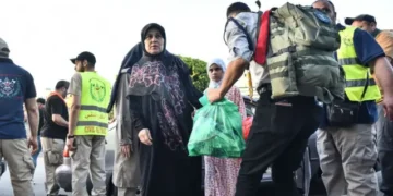 نزوح بالملايين.. 3.2 مليون إيراني يتركون منازلهم مع تصاعد الضربات