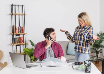 تأثير العمل عن بعد على العلاقة الزوجية