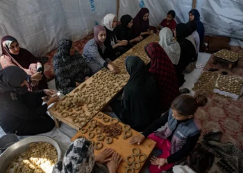 صمود داخل المخيمات.. كيف غيرت الحرب ملامح العيد في غزة؟