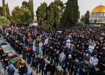 هل يؤدي الفلسطينيون صلاة العيد في المسجد الأقصى؟
