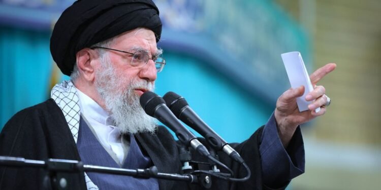 شوارع طهران المكشوفة.. كيف اُغتيل خامنئي تقنياً؟