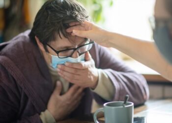 فيروس كورونا يعود.. أعراض متحور سيكادا الجديد