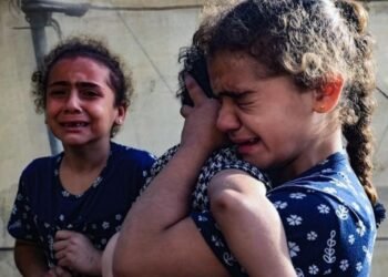 مأساة يومية في المخيمات.. تداعيات قسوة الفقر على أطفال غزة